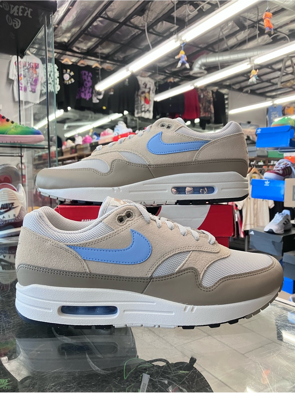 Nike Air Max 1 Essential Light Bone/Psychic Blue Size 11.5